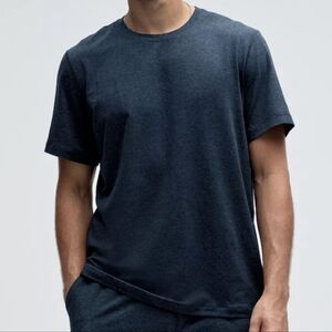 lululemon athletica Men's Navy T-Shirt Soft Jersey Short Sleeve Shirt